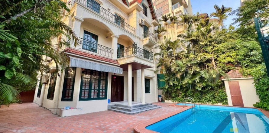 5 bedrooms Villa in Tay Ho, Ha Noi,  No. 18995