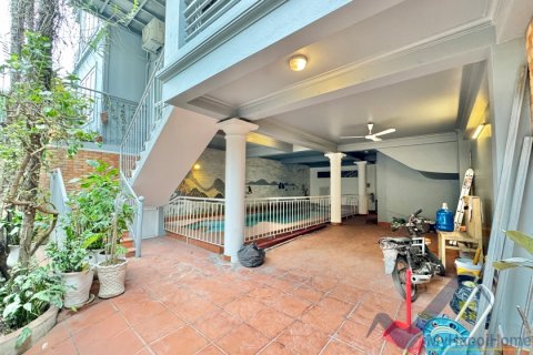 Вилла с 4 спальнями в Тэйхо, Ханой ,  № 26421