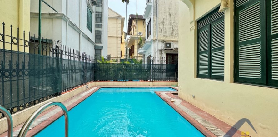 Вилла с 5 спальнями в Тэйхо, Ханой , № 26420