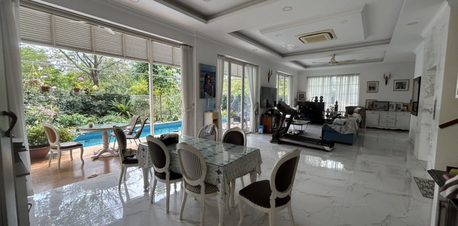 Вилла студия в Район 7, Хошимин ,  № 26133