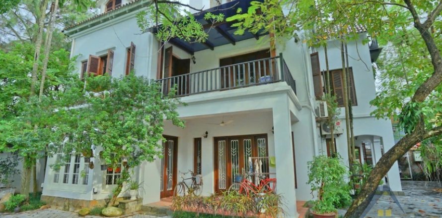 5 bedrooms Villa in Tay Ho, Ha Noi,  No. 19763