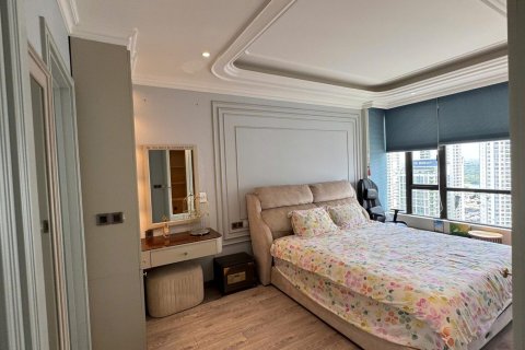 Квартира с 3 спальнями в Хошимин ,  № 26772 2