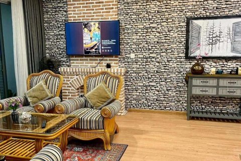 Квартира с 3 спальнями в Хошимин ,  № 26778 2