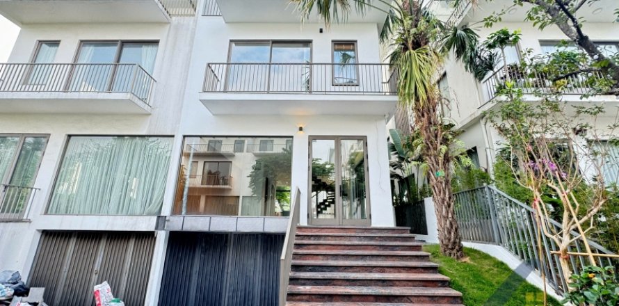 Дом с 3 спальнями в Лонгбьен, Ханой , № 26451