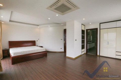 Квартира с 4 спальнями в Тэйхо, Ханой ,  № 26450 26