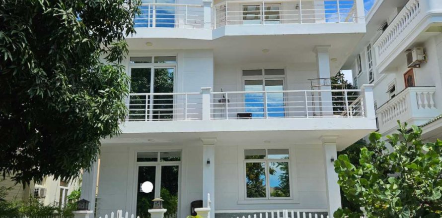 4 bedrooms Villa in Nha Trang,  No. 28217