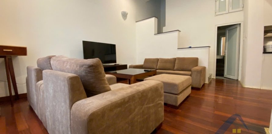 Вилла с 3 спальнями в Тэйхо, Ханой ,  № 26407