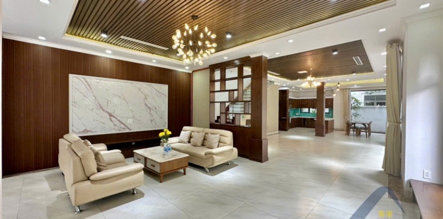 Вилла с 5 спальнями в Лонгбьен, Ханой ,  № 26402