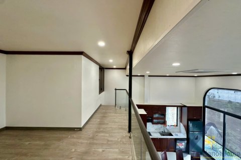 Дом с 4 спальнями в Лонгбьен, Ханой ,  № 26406 19