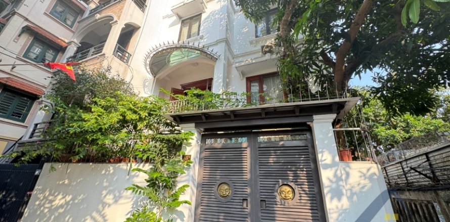 Вилла с 4 спальнями в Тэйхо, Ханой ,  № 26403