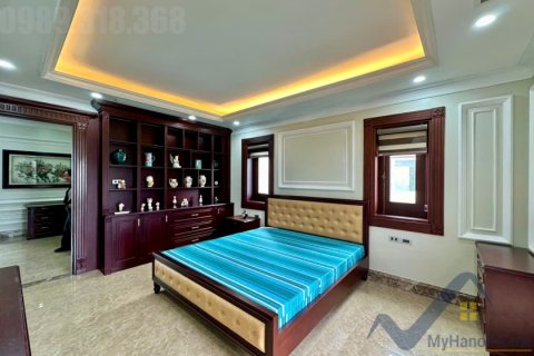 Вилла с 4 спальнями в Лонгбьен, Ханой ,  № 26386 26