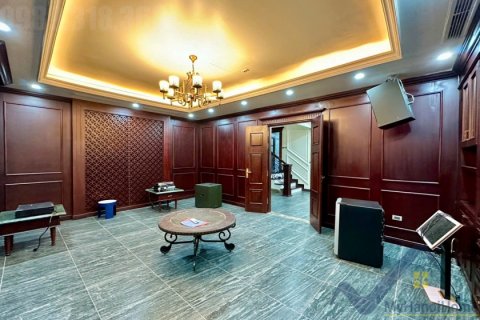 Вилла с 4 спальнями в Лонгбьен, Ханой ,  № 26386 10