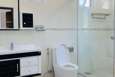 5 bedrooms Villa in Nha Trang, No. 28591 7