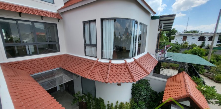 5 bedrooms Villa in Nha Trang,  No. 18646