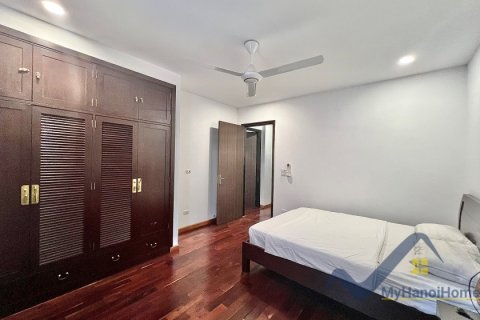 Квартира с 3 спальнями в Тэйхо, Ханой , № 26548 17