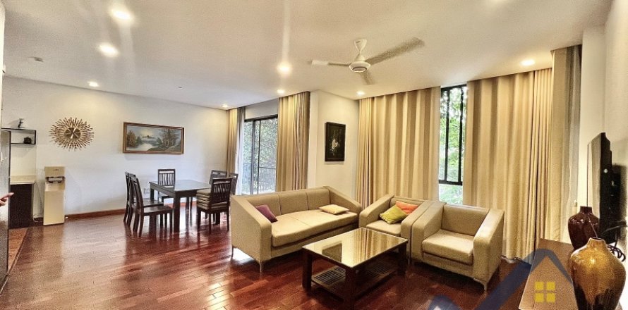 Квартира с 3 спальнями в Тэйхо, Ханой , № 26548