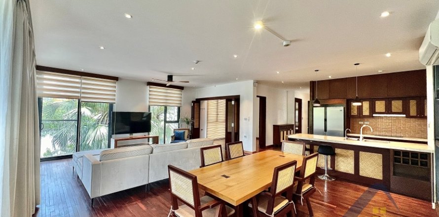 Квартира с 4 спальнями в Тэйхо, Ханой ,  № 26550