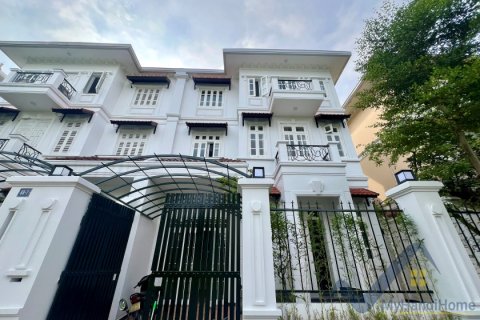 4 bedrooms Villa in Tay Ho, Ha Noi,  No. 26547