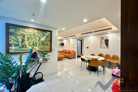 Квартира с 3 спальнями в Тэйхо, Ханой ,  № 26431