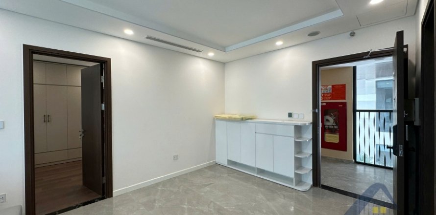 Квартира с 2 спальнями в Лонгбьен, Ханой ,  № 26432