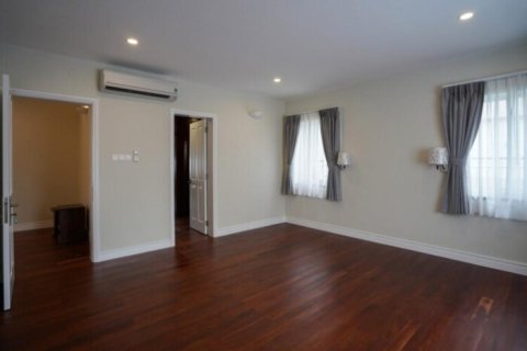 5 bedrooms House in Thu Duc, Ho Chi Minh,  No. 27262 13