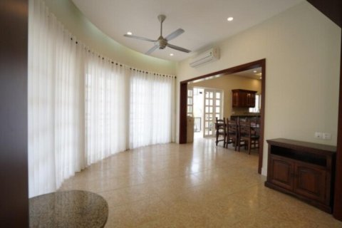 5 bedrooms House in Thu Duc, Ho Chi Minh,  No. 27262 7