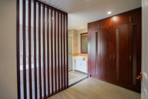5 bedrooms House in Thu Duc, Ho Chi Minh,  No. 27262 16
