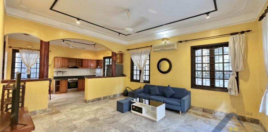 3 bedrooms Villa in Tay Ho, Ha Noi,  No. 20342