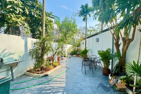 3 bedrooms Villa in Tay Ho, Ha Noi,  No. 19876 9