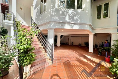 5 bedrooms Villa in Tay Ho, Ha Noi,  No. 20351 2