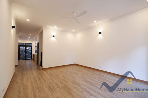 4 bedrooms Villa in Tay Ho, Ha Noi,  No. 26580