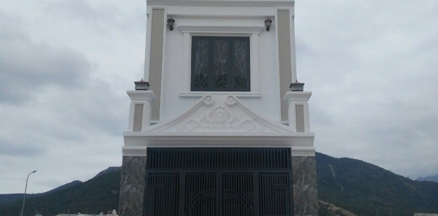 6 bedrooms House in Nha Trang,  No. 28690