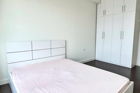 Квартира с 3 спальнями в Тхудык, Хошимин , № 29604 3