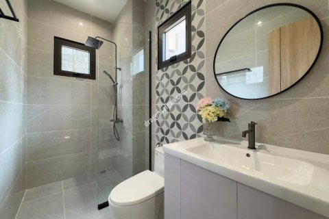 Studio Apartment in Thu Duc, Ho Chi Minh, No. 25981 3